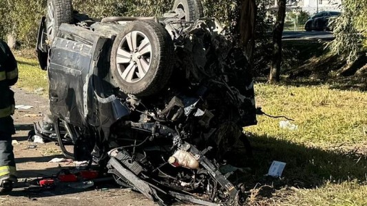 Impactante vuelco en la Autopista a Carlos Paz