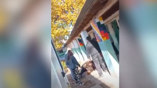 Por conflictos entre alumnos, citaron a los padres: terminaron a las trompadas