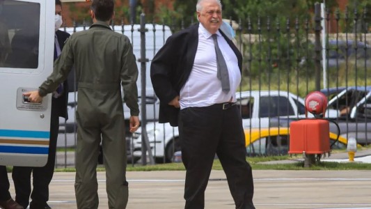 Fiscales piden que Gines González García sea procesado por el vacunatorio vip