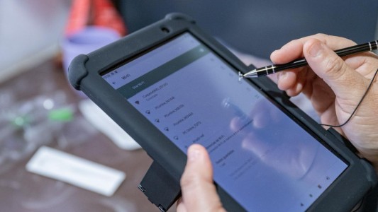 Entregarán tablets con internet satelital en escuelas rurales