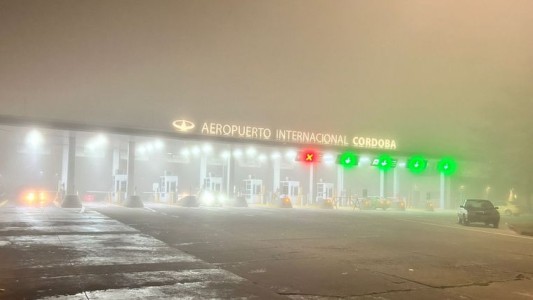 Cancelan vuelos en el aeropuerto de Córdoba por intensa neblina