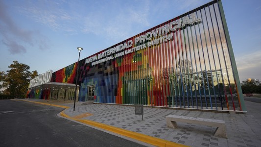 Inédito: una mujer dio a luz en el baño de la Maternidad Provincial