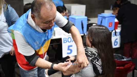 Campaña de vacunación en centros vecinales: dónde ir y en qué horarios