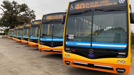 Un joven de 15 años fue apedreado arriba de un colectivo de la línea 40