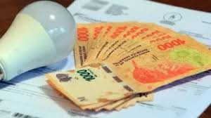 El gobierno posterga las subas de gas, luz y combustibles previstas para julio