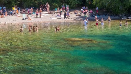 El "Miami cordobés" con aguas cristalinas en el interior de Córdoba