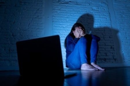 Investigan un caso de abuso sexual infantil vía redes sociales