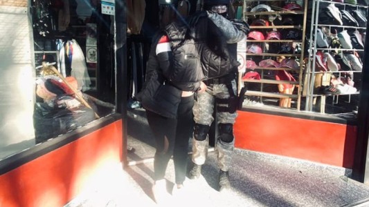 Utilizaba su negocio para vender cocaína en Pilar y fue detenida