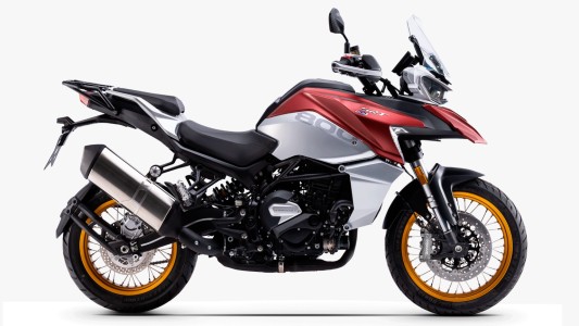 Familia Parra es concesionario oficial QJ Motor