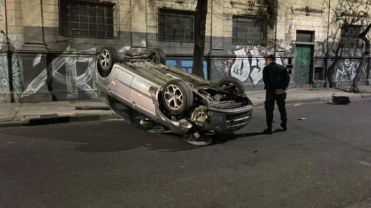 Intento de robo y vuelco en Constitución: un herido y tres detenidos