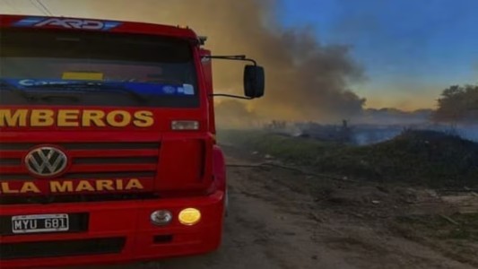 Se incendió un basural sobre la ruta 158 y el humo provocó un choque múltiple