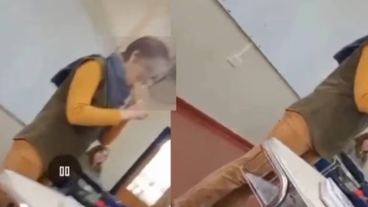 Córdoba: polémica por una profesora que enseñó a los alumnos a colocar un preservativo con la boca