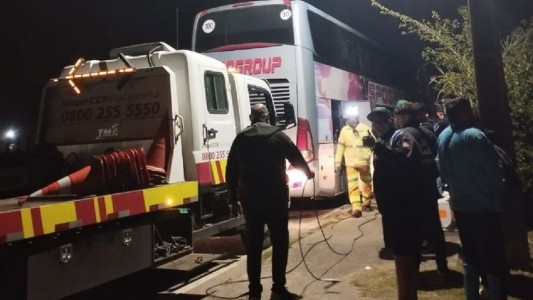 Hinchas de Belgrano quedaron varados en Brasil tras romperse el colectivo