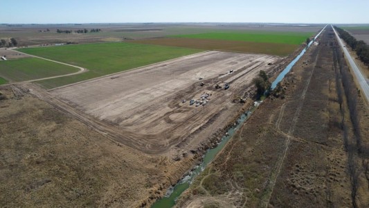 Laboulaye: comenzó la construcción de la planta depuradora de líquidos cloacales
