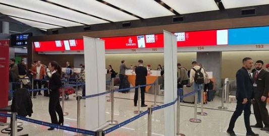 Aeronáuticos realizarán asambleas esta noche en Ezeiza: habrá demoras en los vuelos