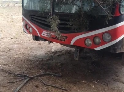 Córdoba: detuvieron a un joven que robaba cables de un colectivo