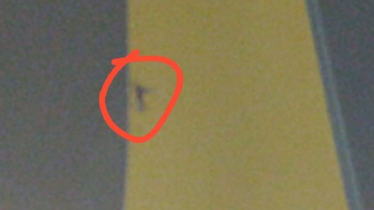 Un rayo impactó contra el ala de un avión de FlyBondi que venía a Córdoba