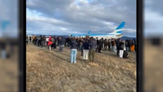 Amenaza de bomba en un vuelo de Aerolíneas Argentinas: Marcelo Polino y Carmen Barbieri se encontraban a bordo