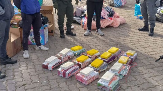 Dos detenidos por trasladar 43 kilos de cocaína ocultos entre toallones y sábanas