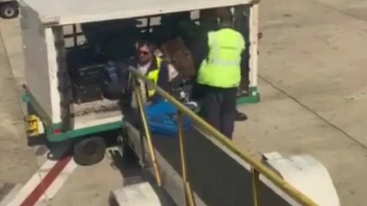 Dos maleteros de Intercargo fueron despedidos por realizar su tarea con negligencia