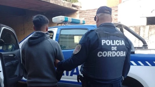 Inseguridad en Córdoba: detuvieron a cuatro individuos con armas de fuego en Villa Siburu