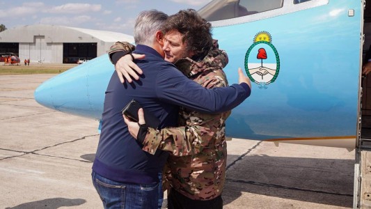 Llaryora recibió a Milei en Córdoba para recorrer las zonas afectadas por los incendios