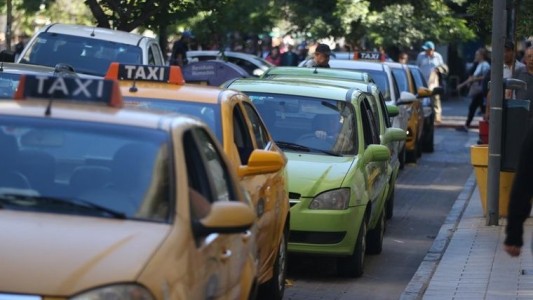 Córdoba: marcha de taxis y remises contra las apps de transporte