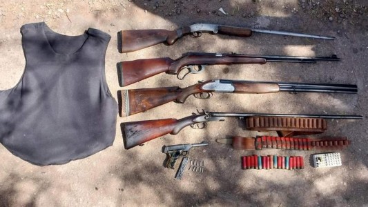 Detienen a un ex comisario en Córdoba por robo: le secuestraron armas y dinero