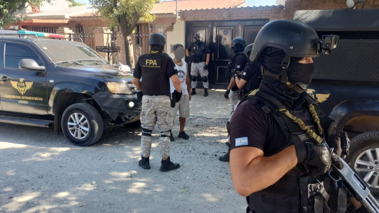 Córdoba: detuvieron a seis efectivos de la FPA por asociación ilícita vinculada a la droga