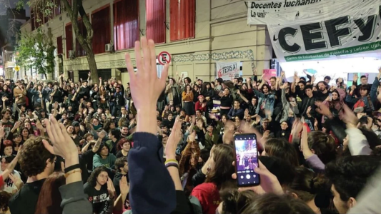 Vigilias y asambleas en universidades en repudio al veto por la ley de financiamiento