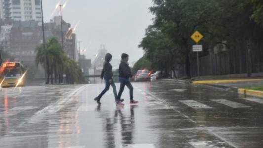 Continúa la alerta por tormentas y granizo en Córdoba y once provincias más