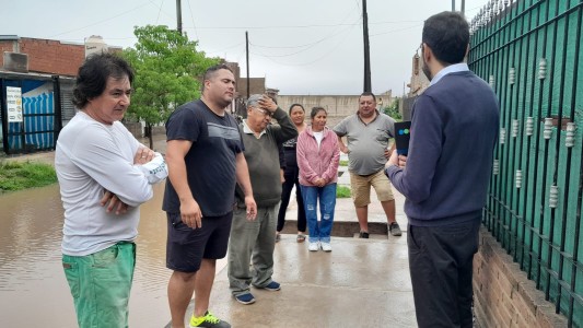 Vecinos del barrio Apregoch denuncian abundantes inundaciones: hace 7 años padecen el problema