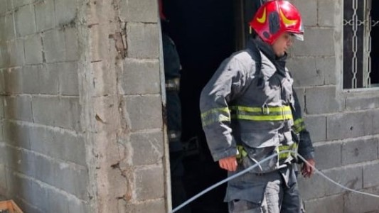 Barrio Guiñazú: encuentran a un hombre sin vida tras el incendio de su vivienda