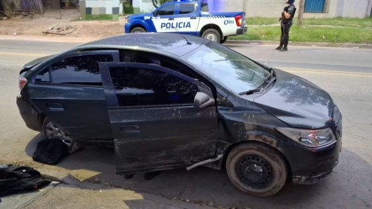 Dos menores de edad robaron un auto y quedaron detenidos por evadir un control y chocar a otros 3 vehículos