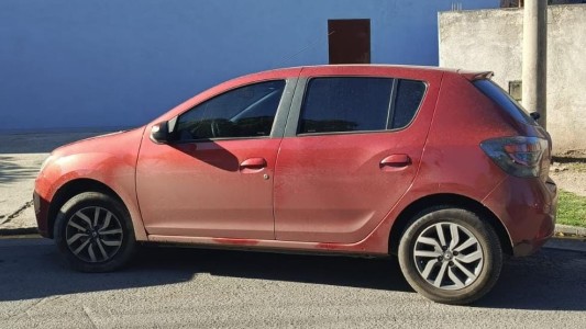 Tres jóvenes de 14, 15 y 19 años asaltaron a un Uber en barrio Juan Pablo Segundo