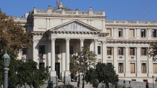 Una abogada falleció tras descompensarse y caer por las escaleras en Tribunales I