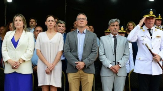 La Policía de Córdoba celebró su día con un desfile en Villa Allende
