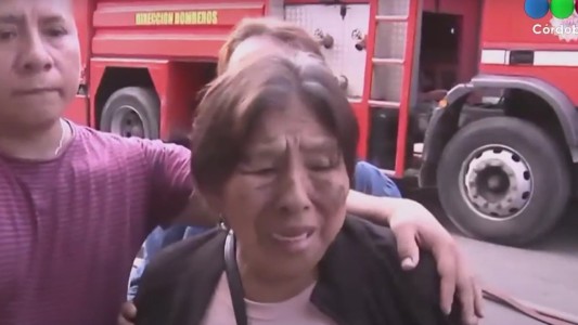 La tristeza de los dueños del comercio de ropa que se prendió fuego en el centro de Córdoba