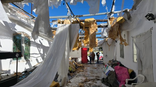 Villa Bajo Pueyrredón: el temporal voló el techo de un comedor al que asisten 158 personas