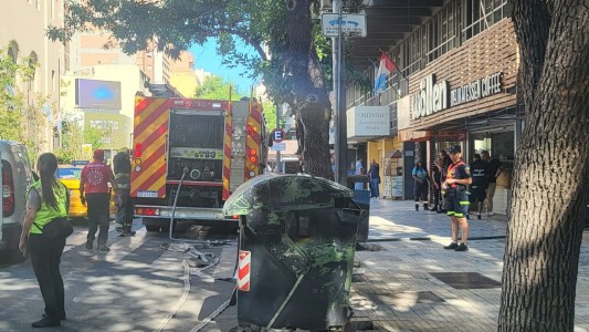 Contuvieron un incendio en el sótano de una heladería, en el centro de Córdoba