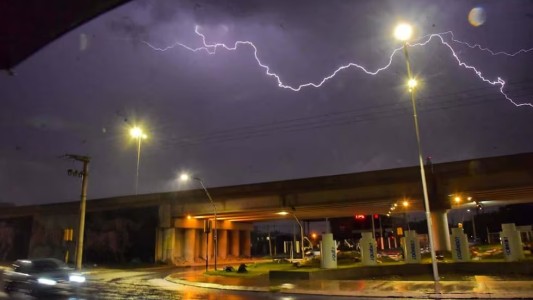Tiempo en Córdoba: alertas por fuertes tormentas con granizo