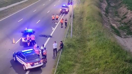 Tragedia en Circunvalación: cruzó la avenida y murió atropellado por un colectivo