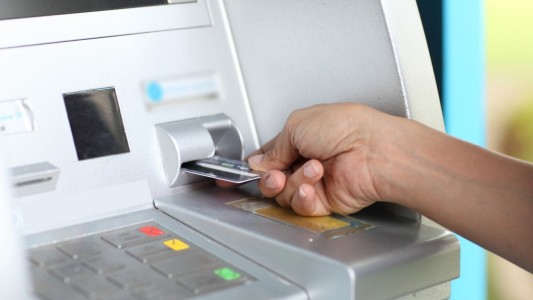 Este lunes comienza el pago a estatales, jubilados y pensionados en Córdoba