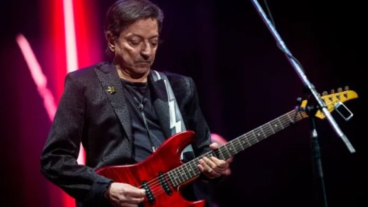 Investigan a Julio Moura, guitarrista de la banda Virus, por la muerte de su pareja en La Plata
