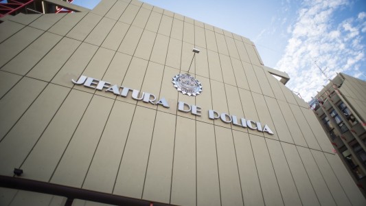 Detuvieron a dos policías por abuso de autoridad y privación ilegítima de libertad en Córdoba