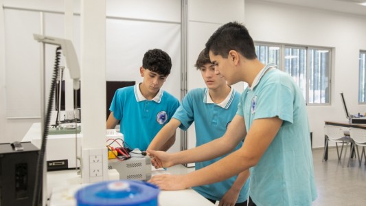 Escuelas secundarias de Córdoba podrán modificar su orientación a partir de 2025