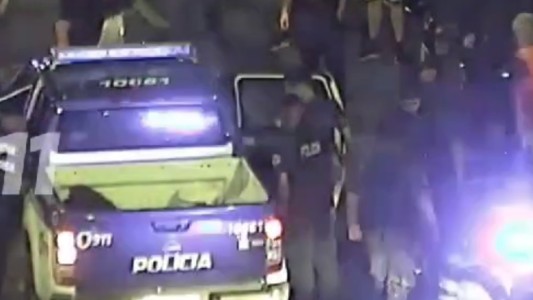 Video: evadieron un control policial y huyeron en una moto con pedido de captura