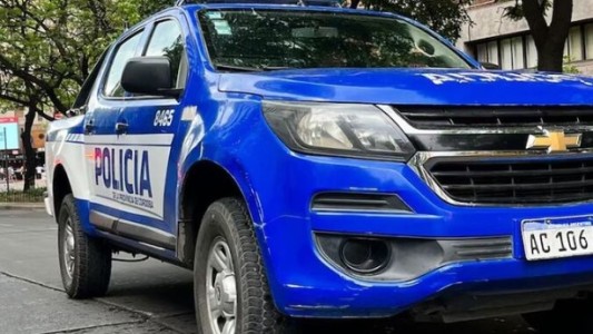 Policías le dispararon a un delincuente que se defendió a cuchillazos cuando lo atraparon