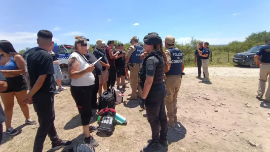 Desarticularon una fiesta clandestina en Córdoba en el que asistieron más de 500 invitados