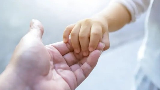 Buscan familias cordobesas dispuestas a adoptar a un niño de 3 años